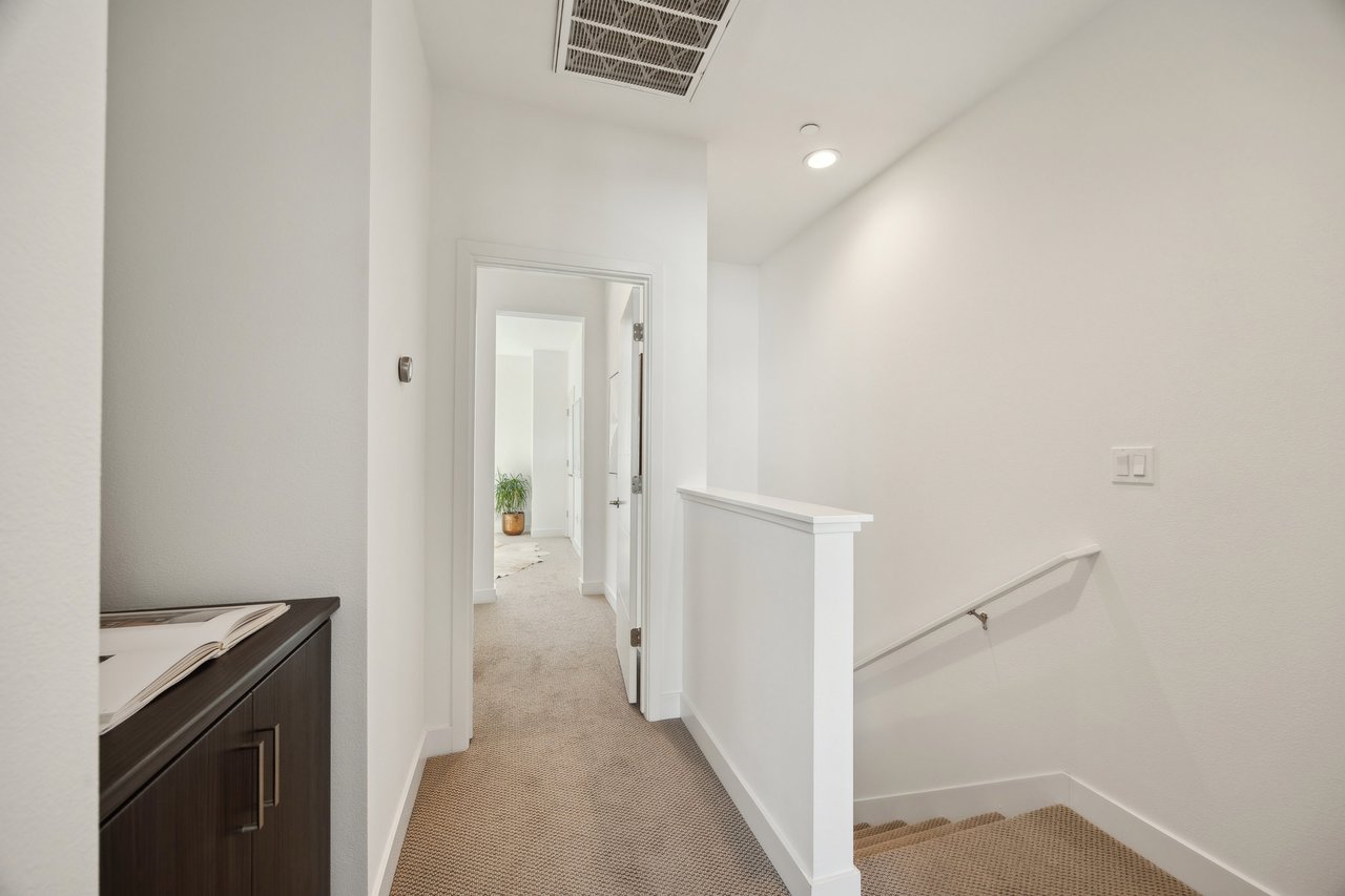 172 Uptown Cir