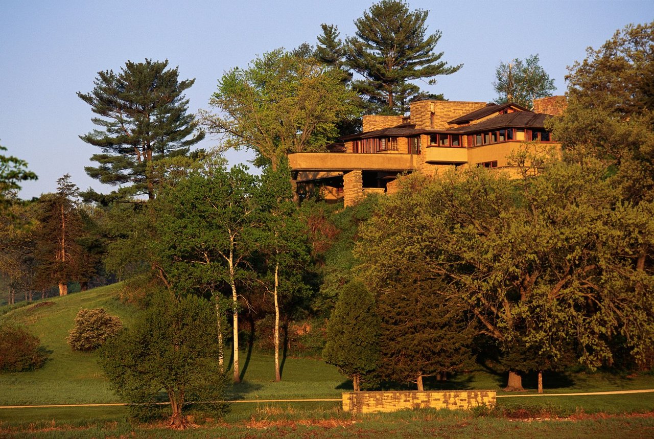 I Spent Two Nights at Frank Lloyd Wright’s Taliesin—And Found His Spirit Everywhere