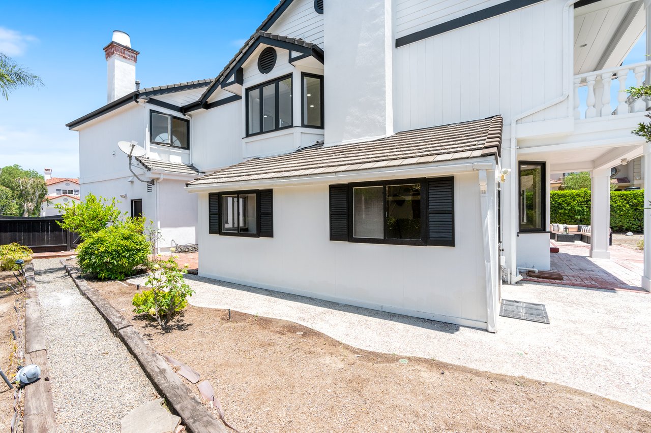 20 Meadow Wood Drive