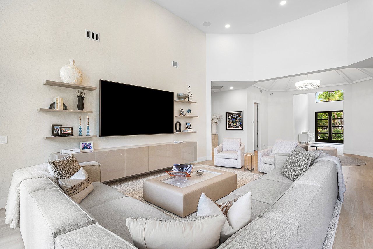 17311 Bridleway Trail