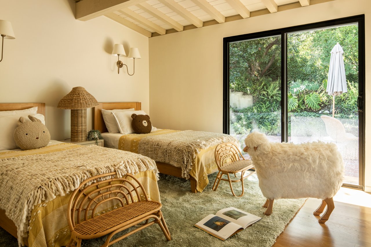 333 N San Rafael Ave