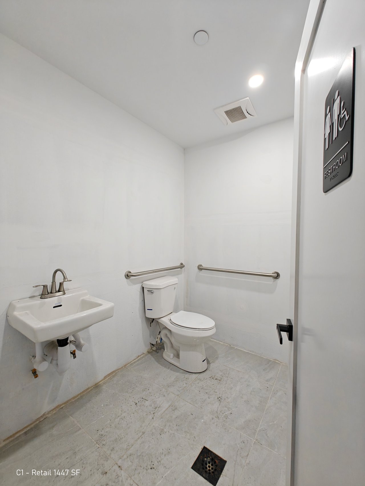 C1CL @ 1546 Broadway