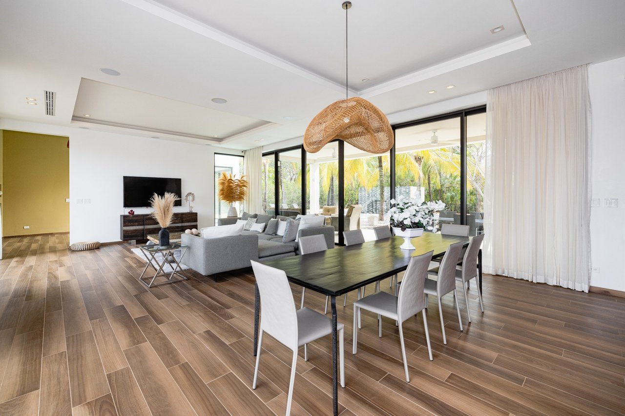 Reserva de Golf 49 – Elegance in Every Corner Hacienda Pinilla