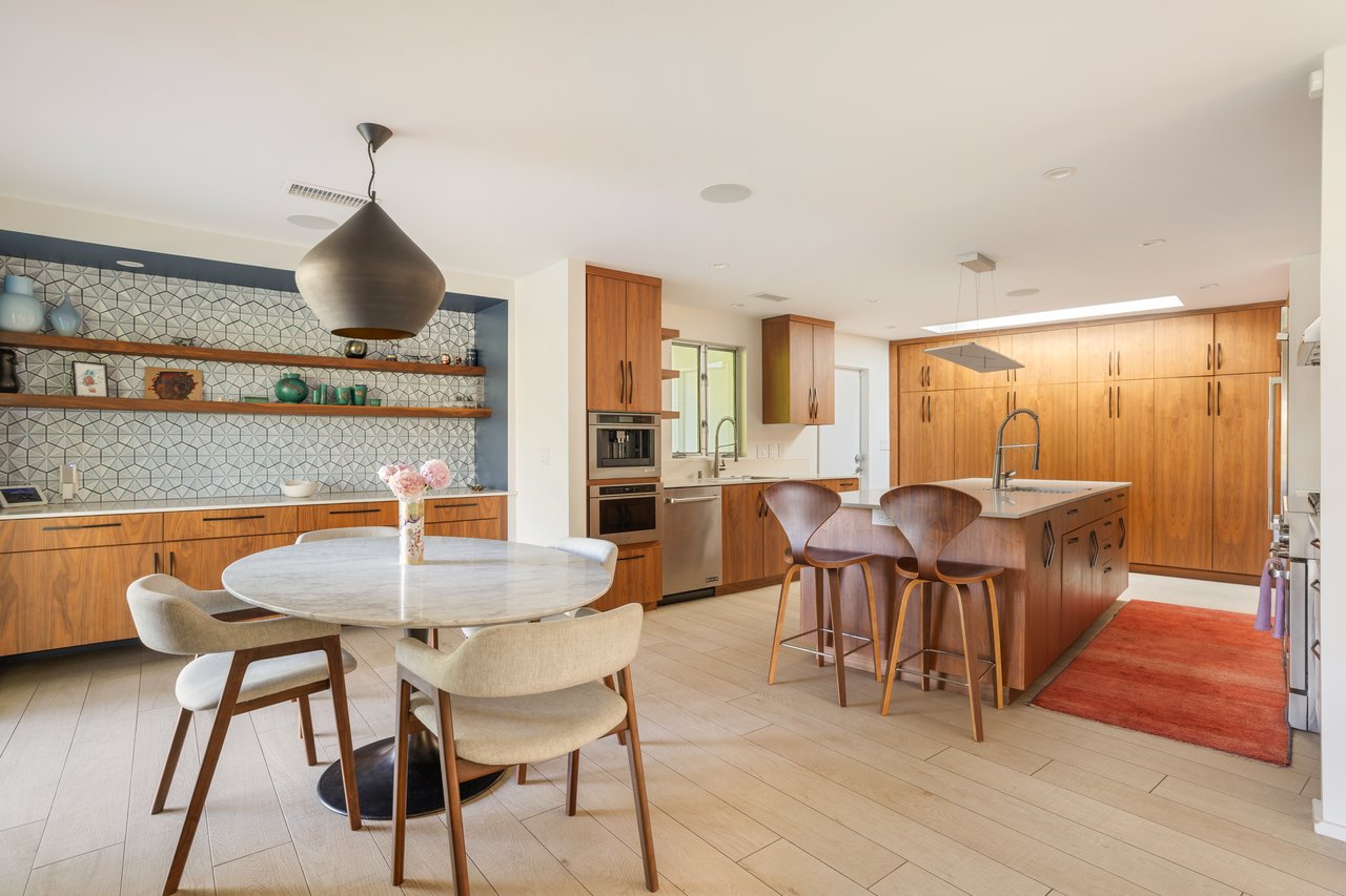 279 Mabery Rd, Santa Monica