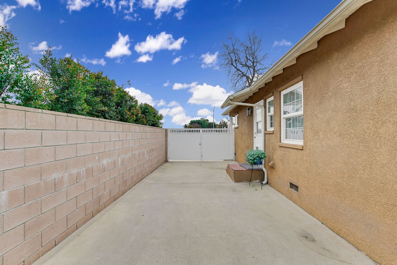 1481 Bonita Avenue