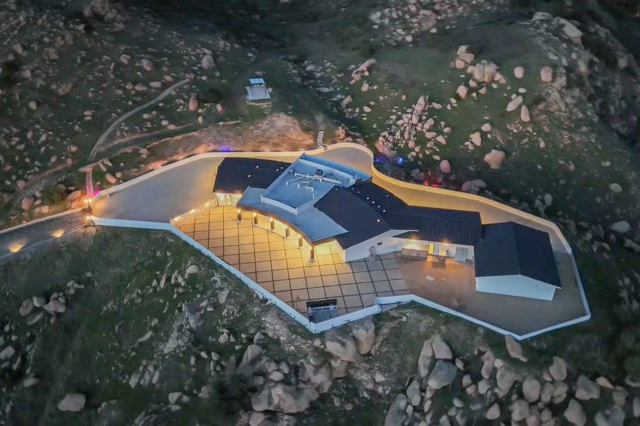 Why More Buyers Are Trading LA's Buzz for Canyon Calm — Without Compromising on Luxury cover