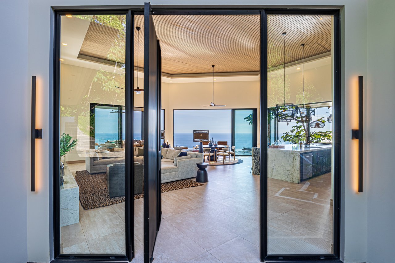 Luxury Estate in Escaleras - Incredible Ocean Views 5.5 Acres