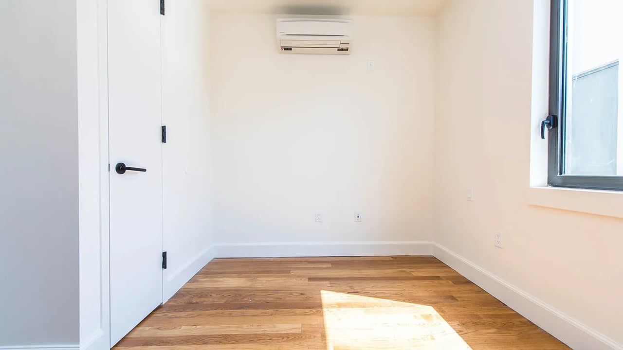 1 Duffield St 418