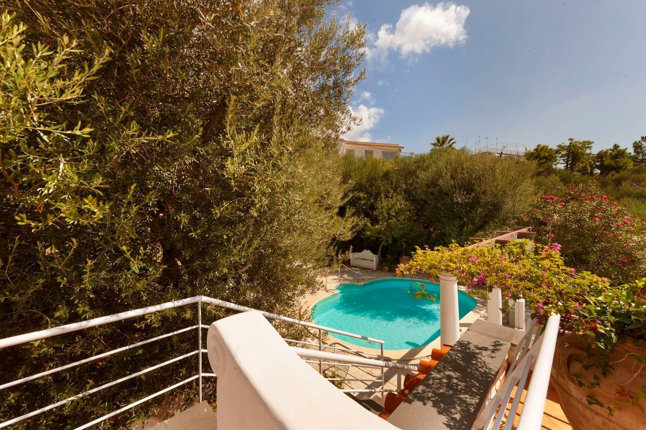 Reintroduce the Villa Bepina