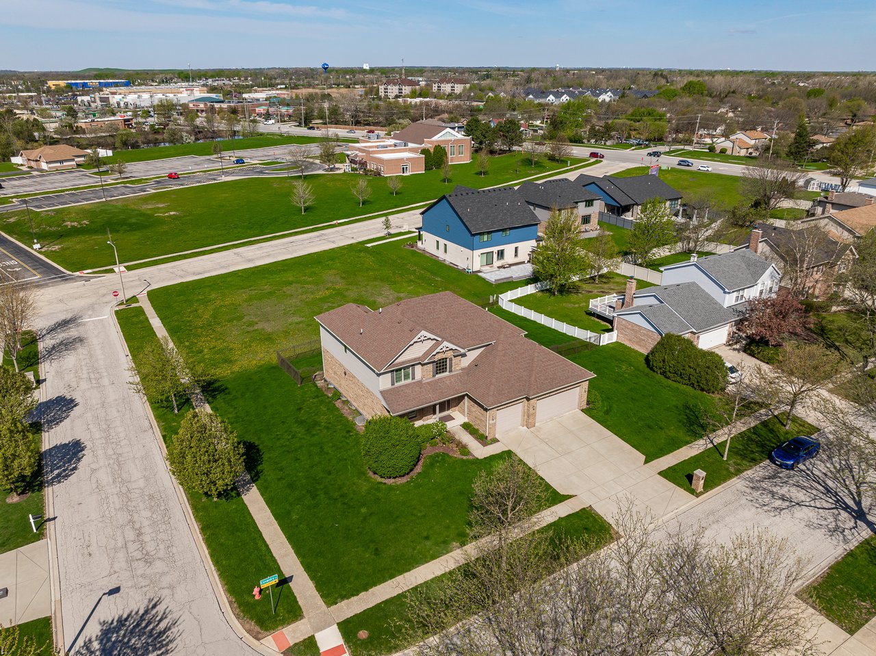 8724 Coventry Dr, Woodridge