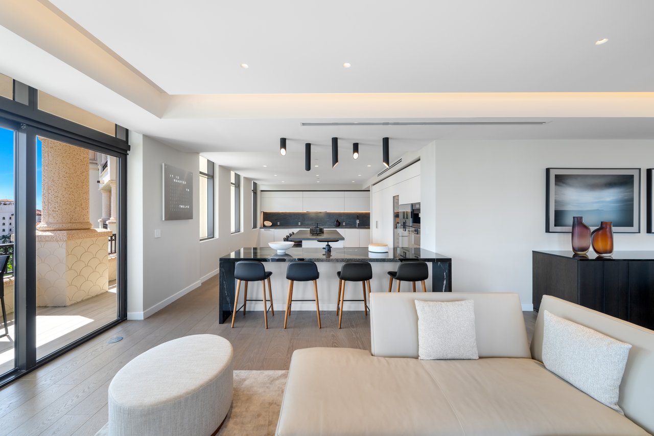 Palazzo Del Sol LPH 7093
