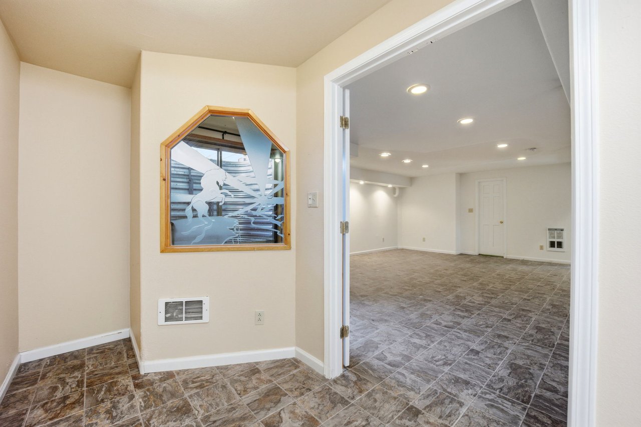 13950 Bucknell Circle