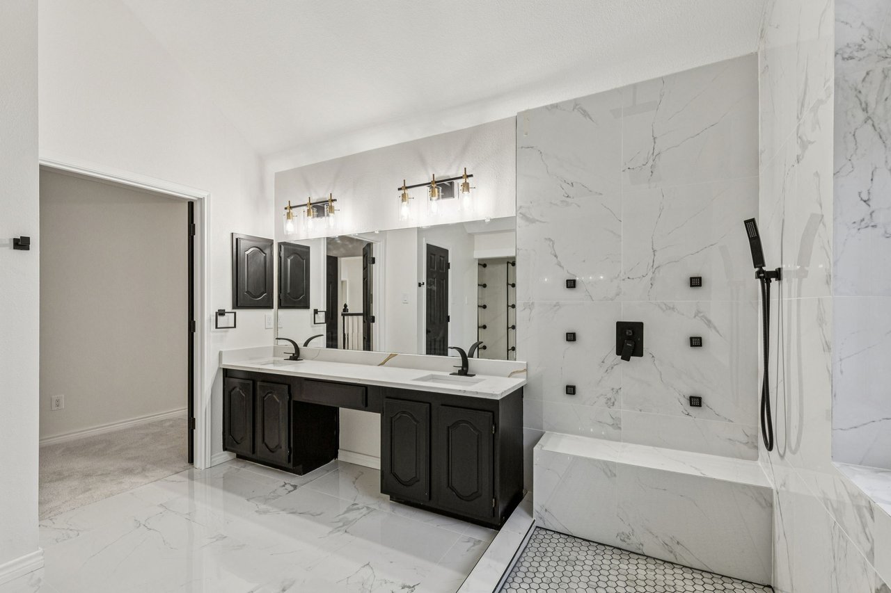 915 Inverness Circle