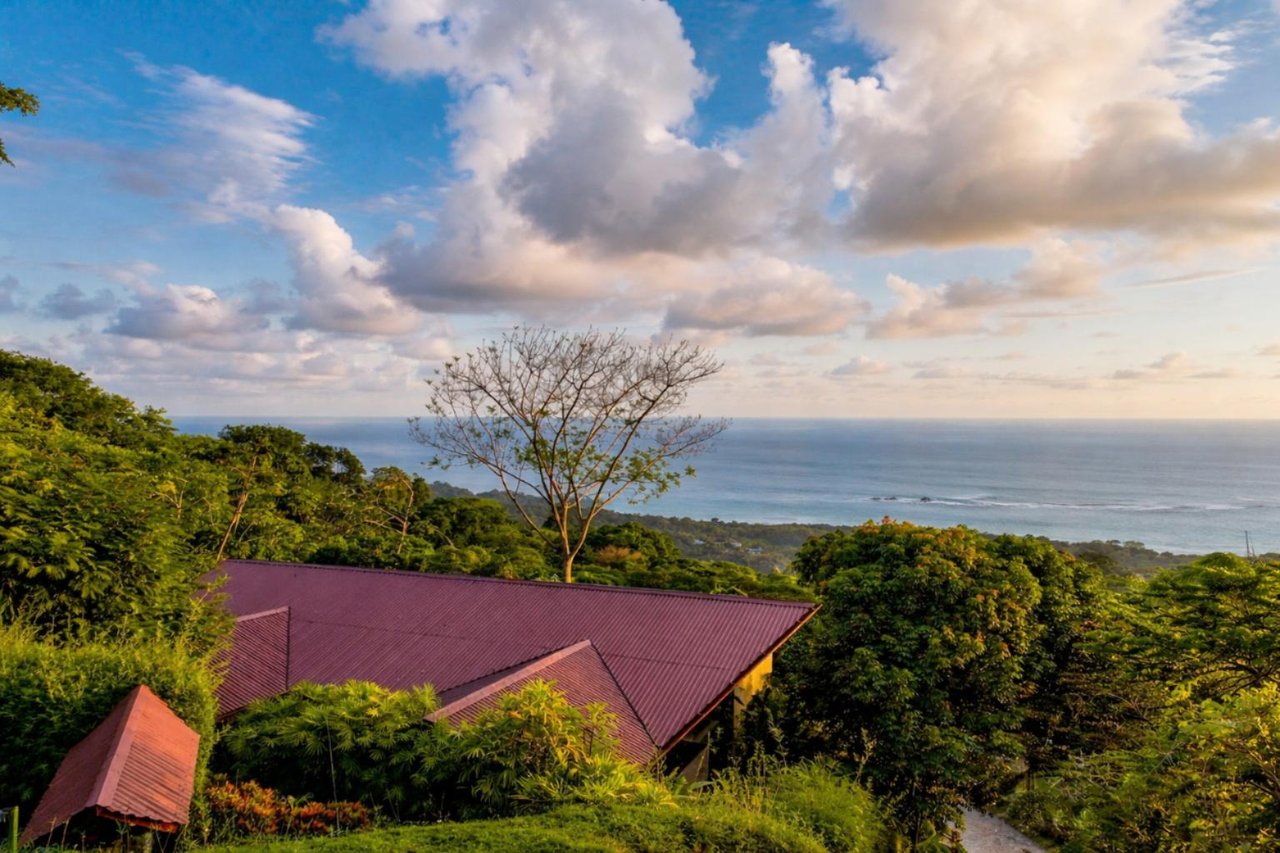 CasaPor Fin,Where the Rainforest Meets the Sea - Oceanview Luxury Estate