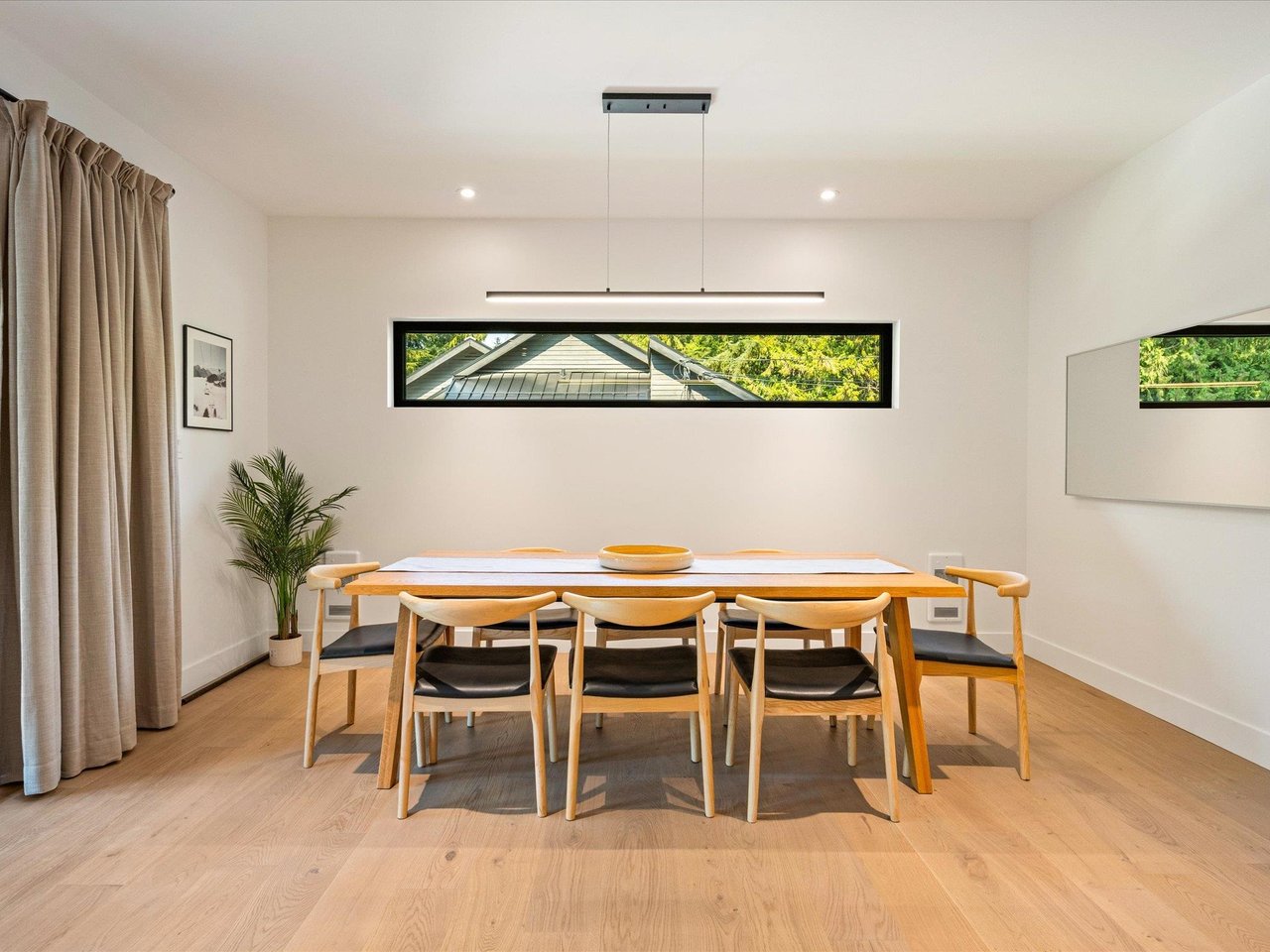3005 Brio Entrance