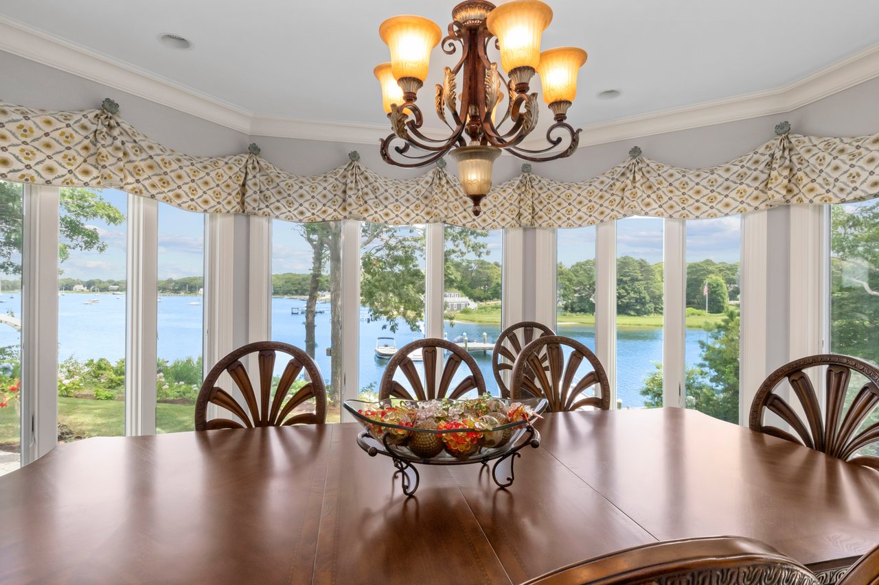 Breathtaking views over West Bay and Eel River