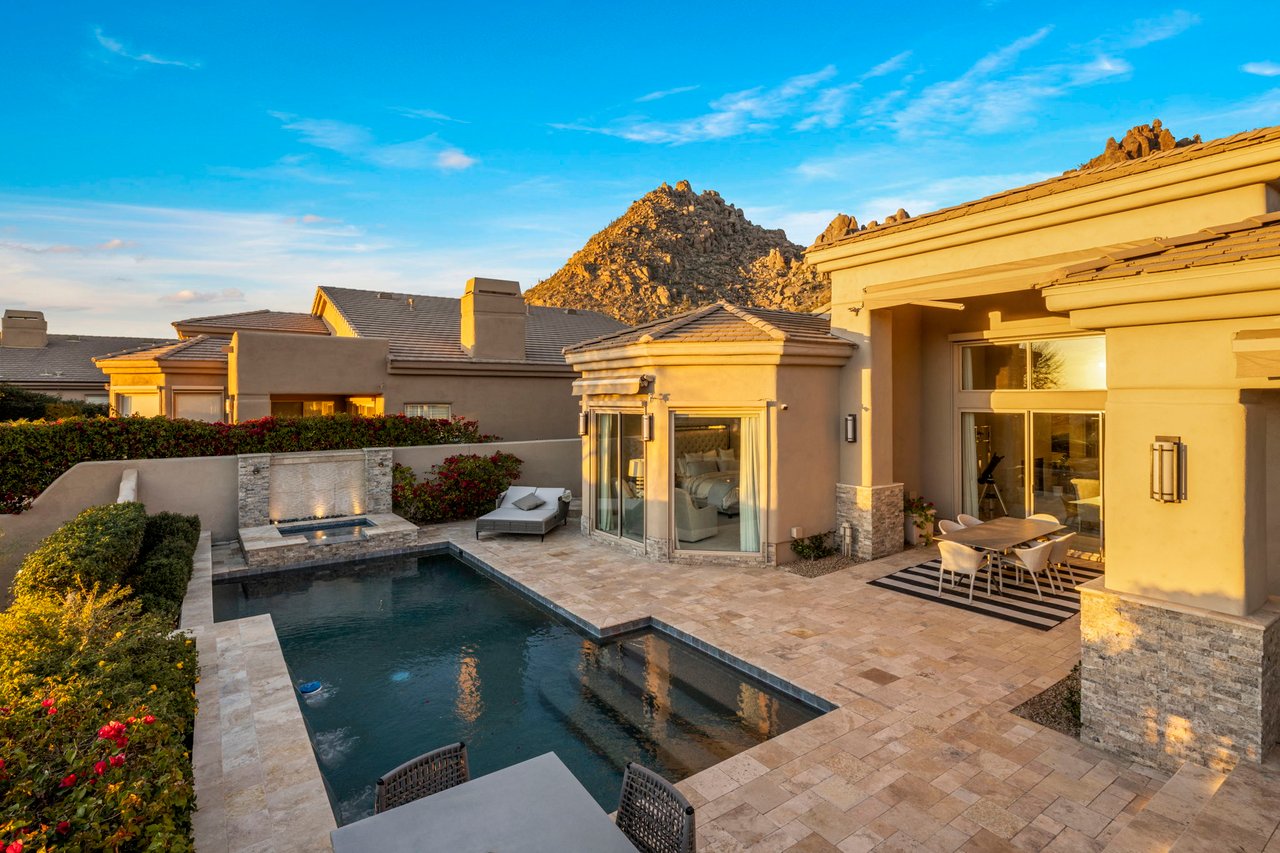 11129 E JUAN TABO Road