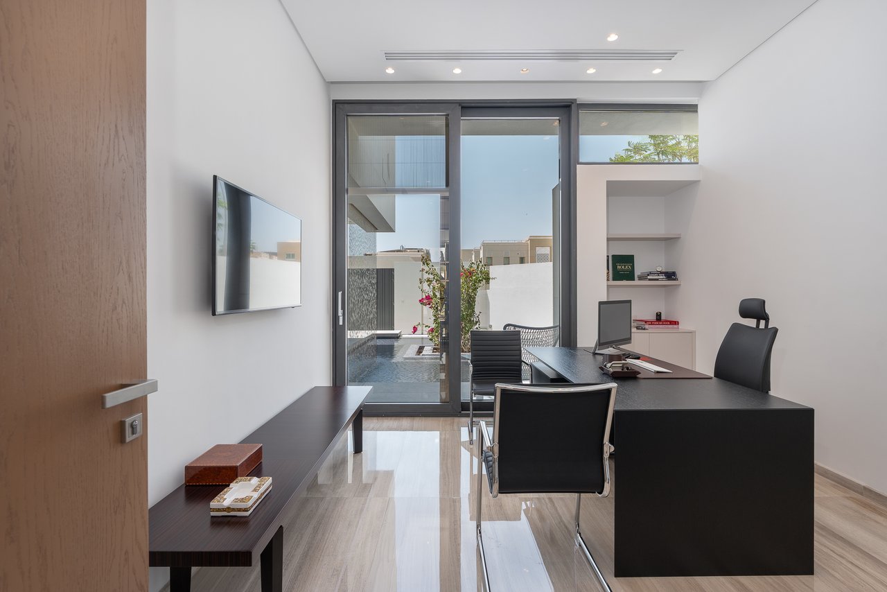 Umm Al Sheif Villa