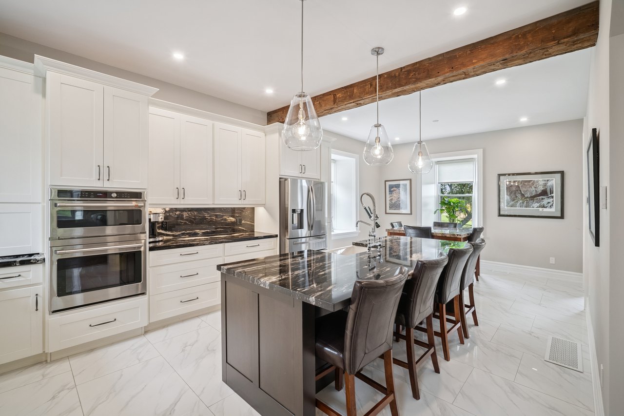 Extraordinary Equestrian Estate