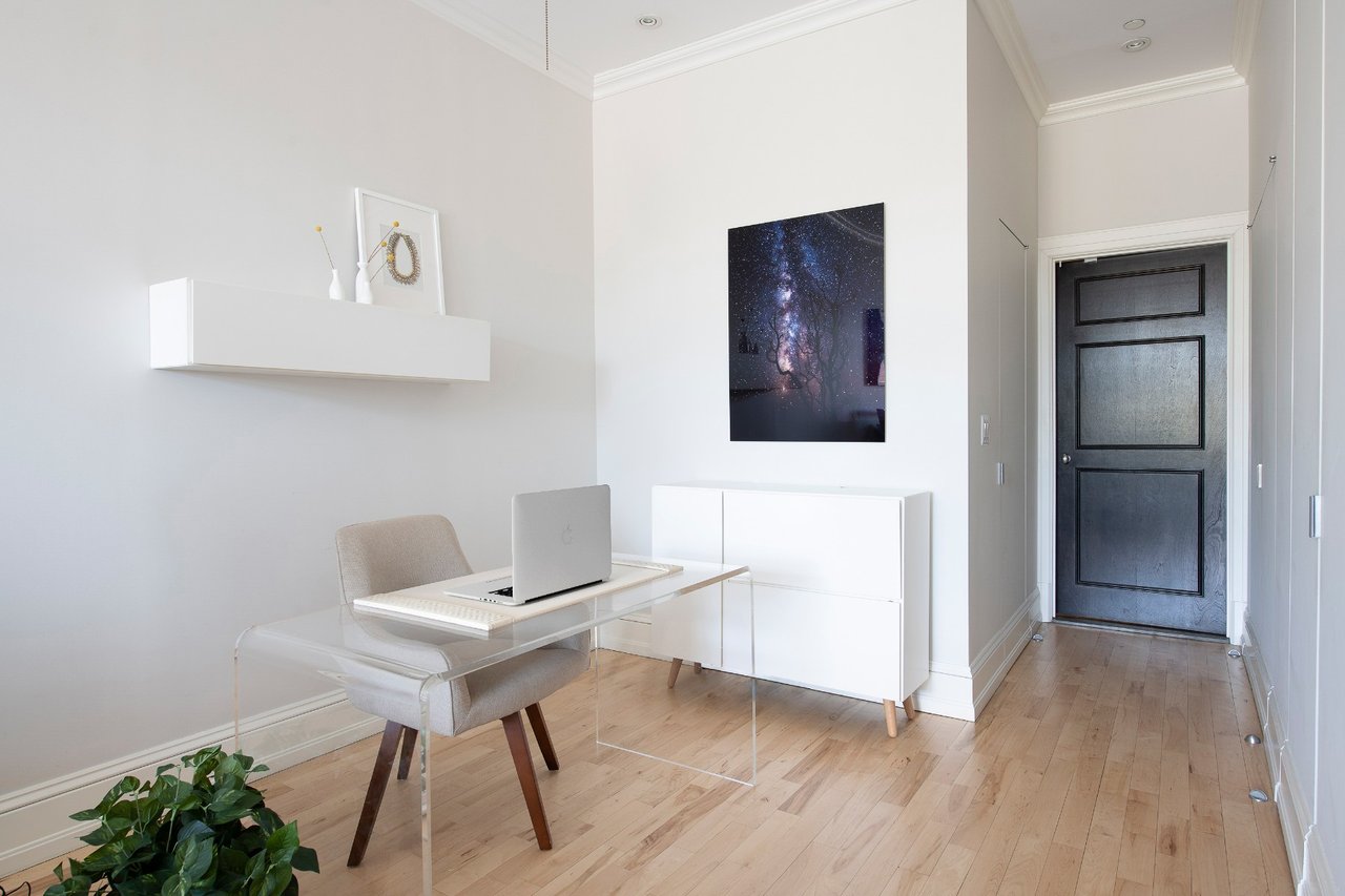 675 Sackett Street, #405