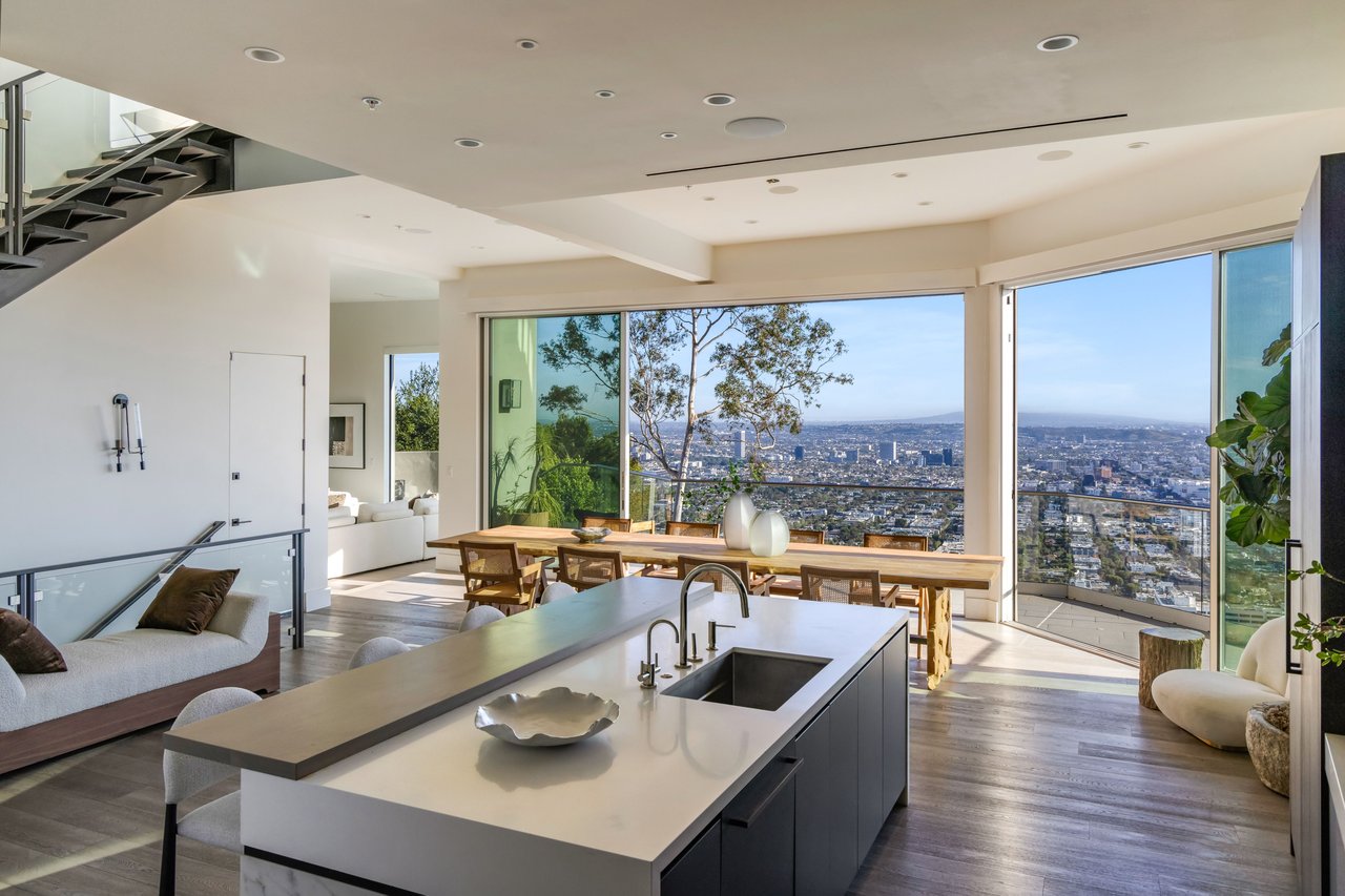 8572 Hillside Ave, Sunset Strip