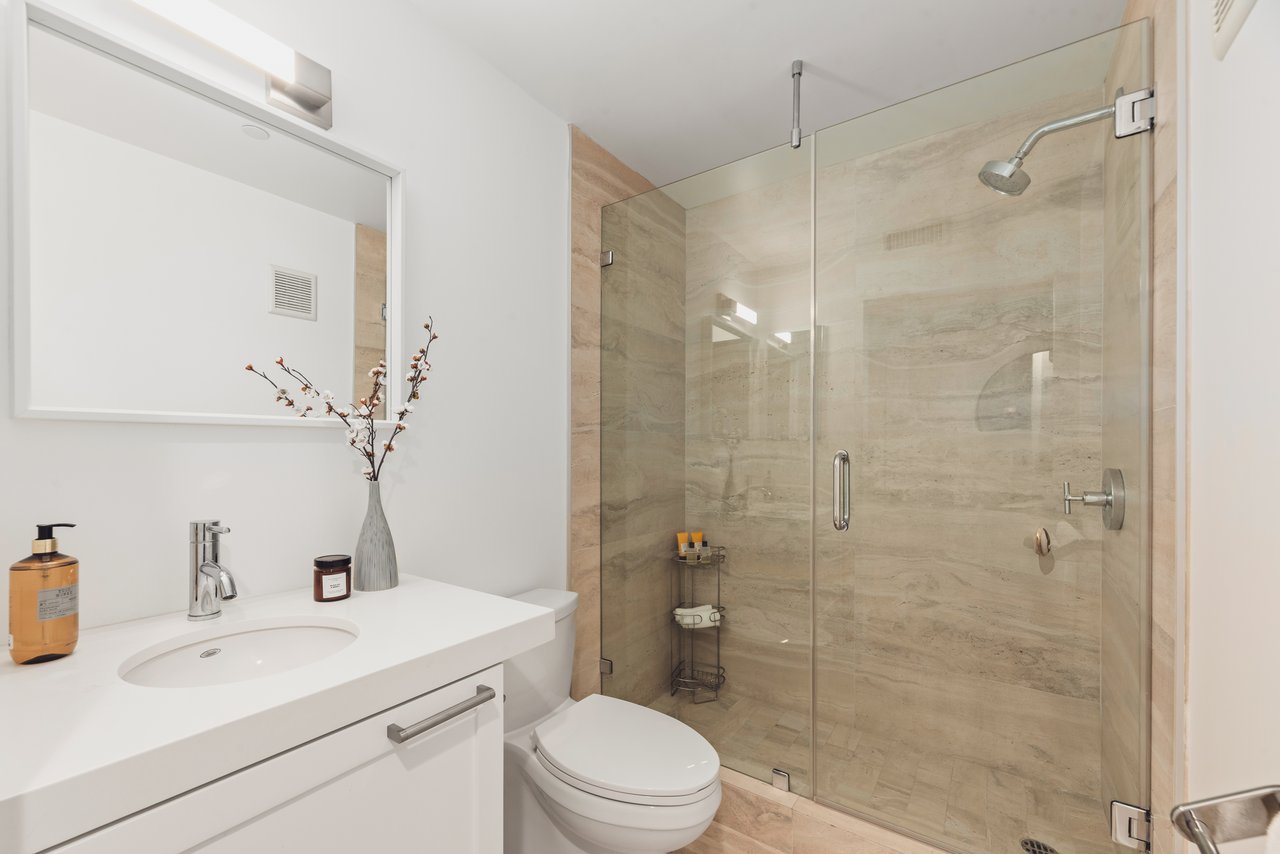 1133 5th St Unit: 204, Santa Monica 