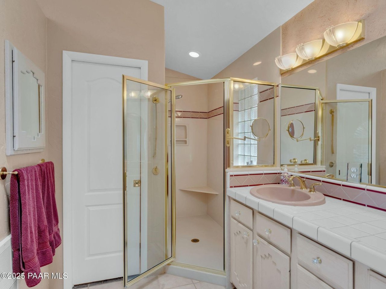 3160 Rainbow Ridge Dr