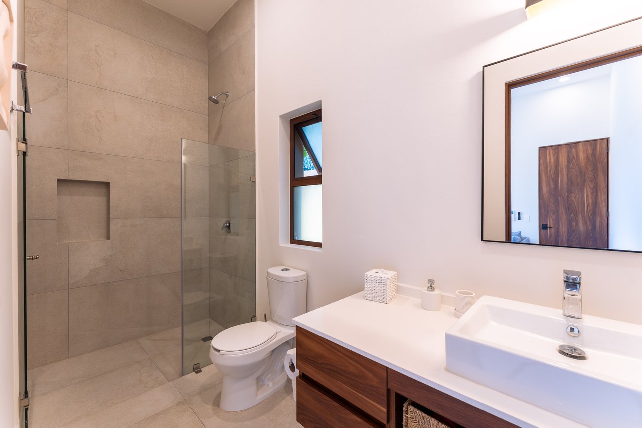 5 Bedroom, Single Family Home, La Cañada Casa A 