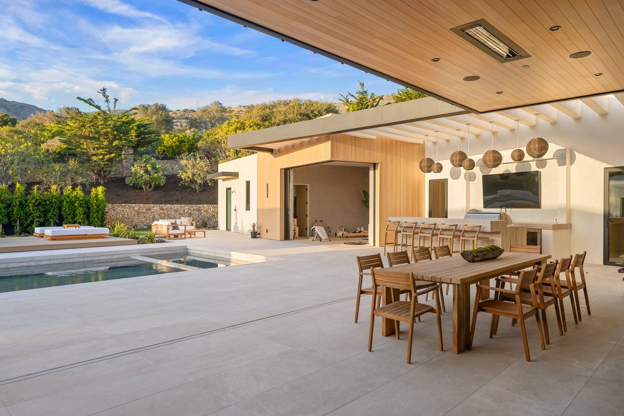 Ellice Street, Malibu