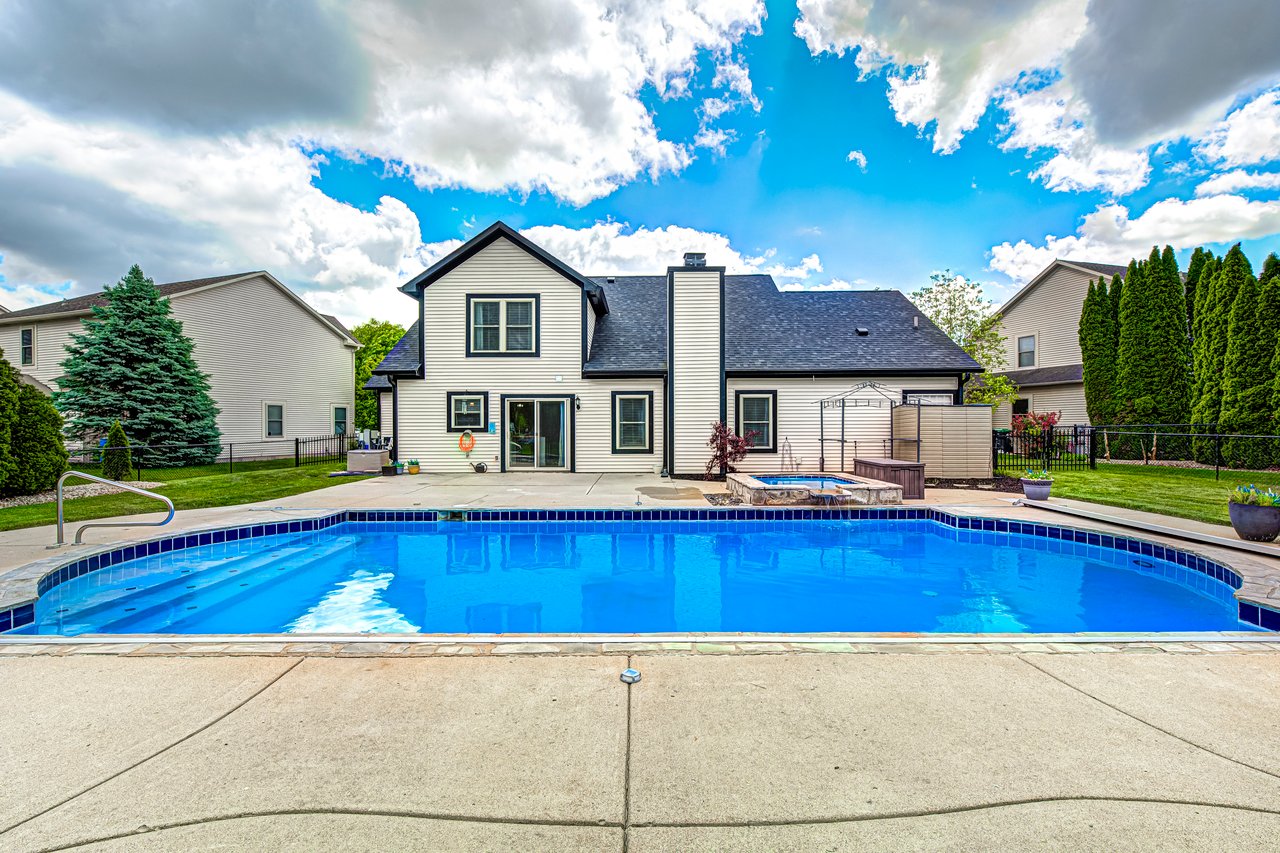 1114 Rockwell Dr