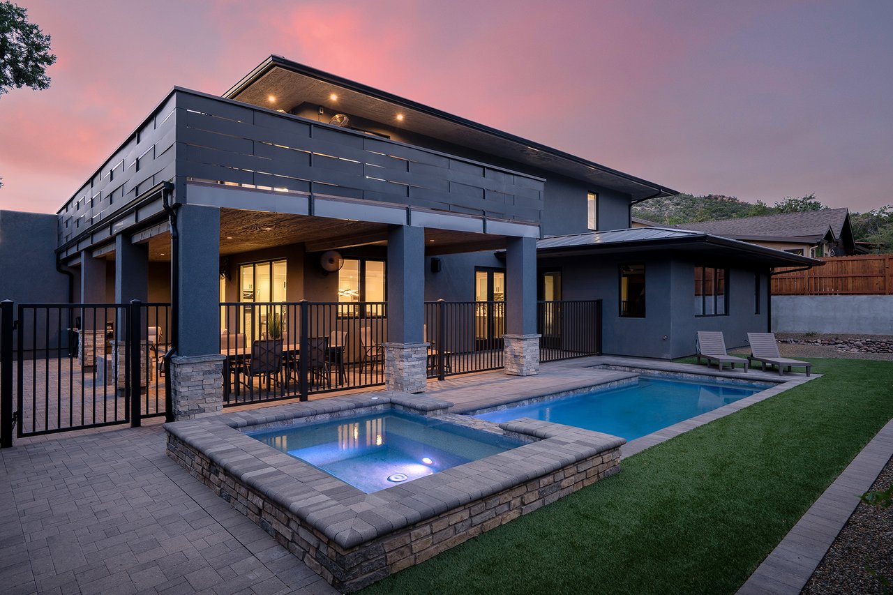 40 Roadrunner Lane