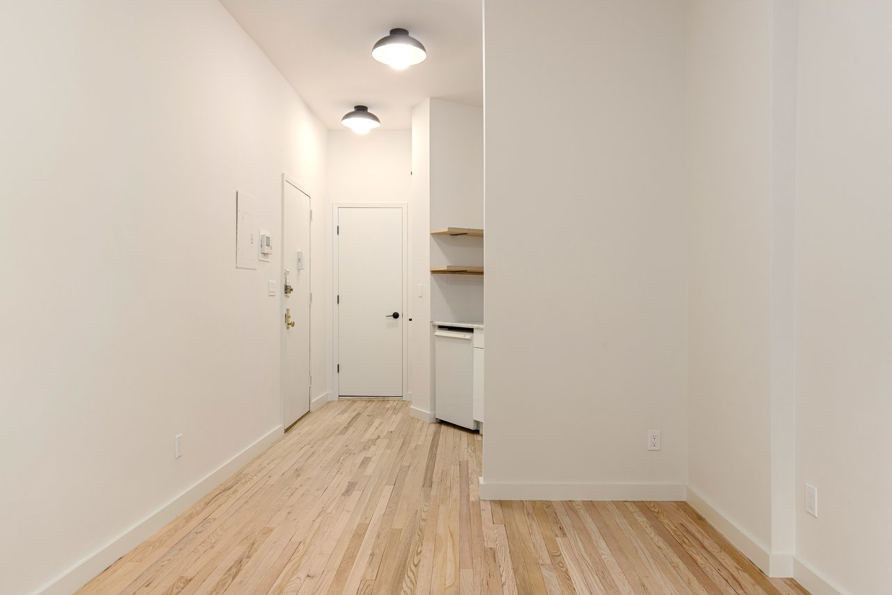 518 E 11th Street 1B