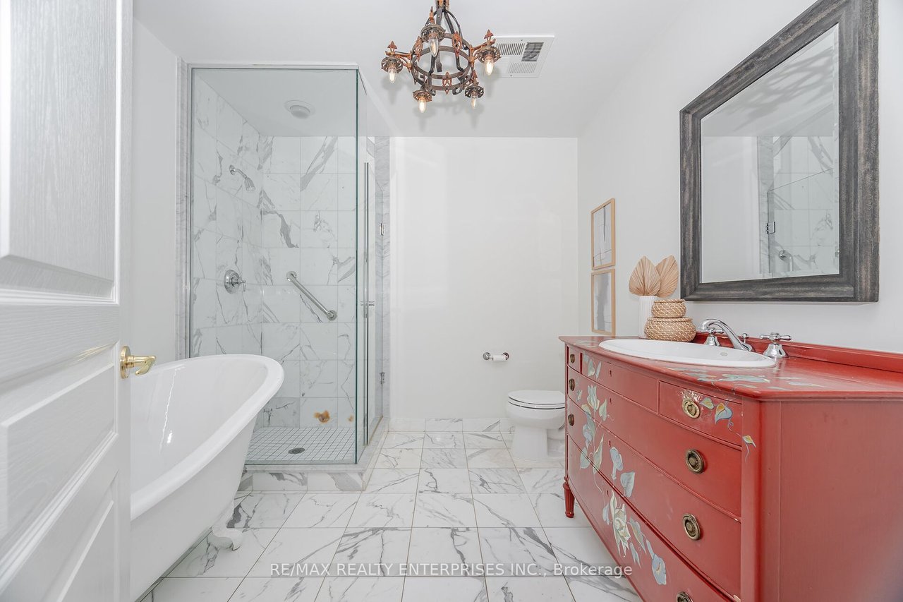 TERRACES OF OLD MILL PENTHOUSE