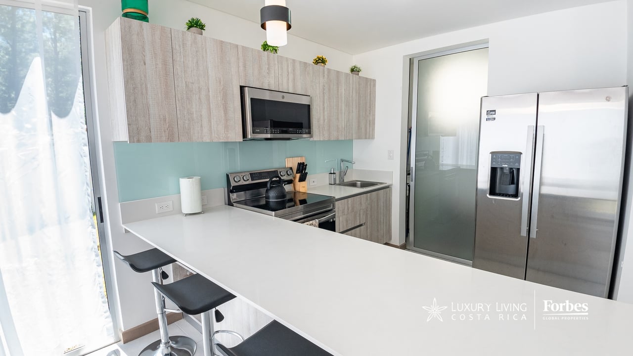 21565 - Corner house with 3 furnished bedrooms, a patio, in Cariari