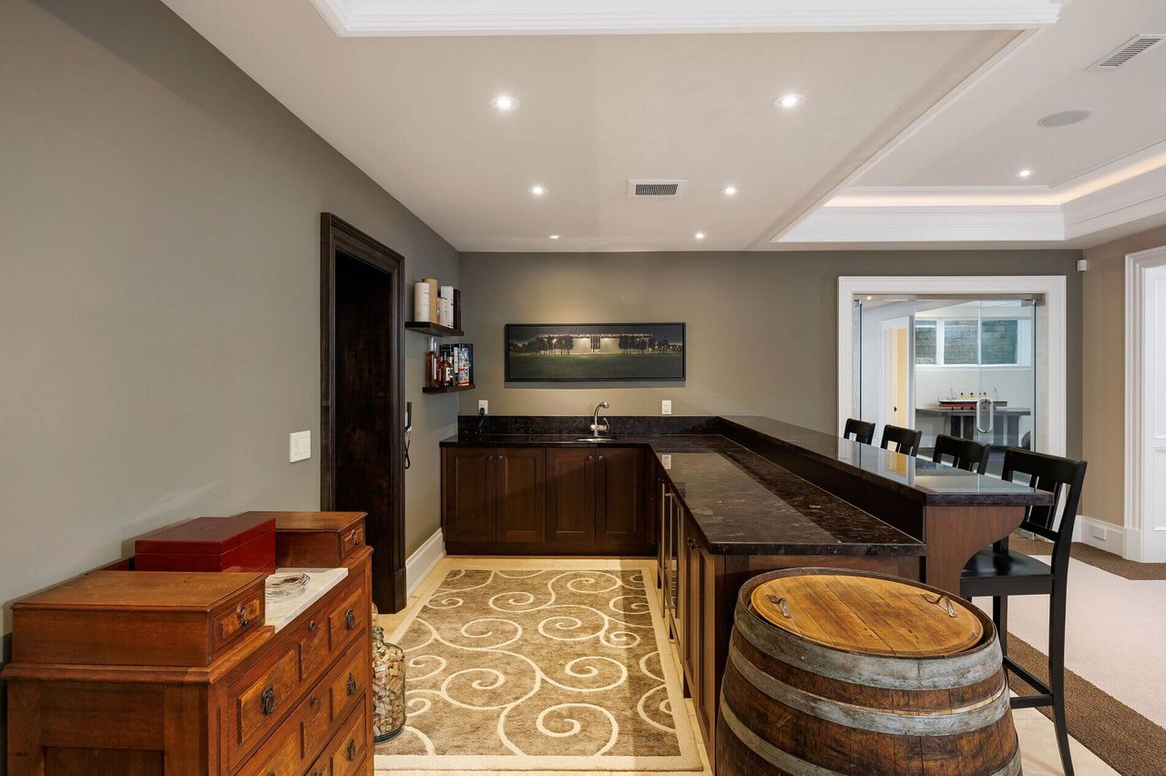64 Brentwood Rd