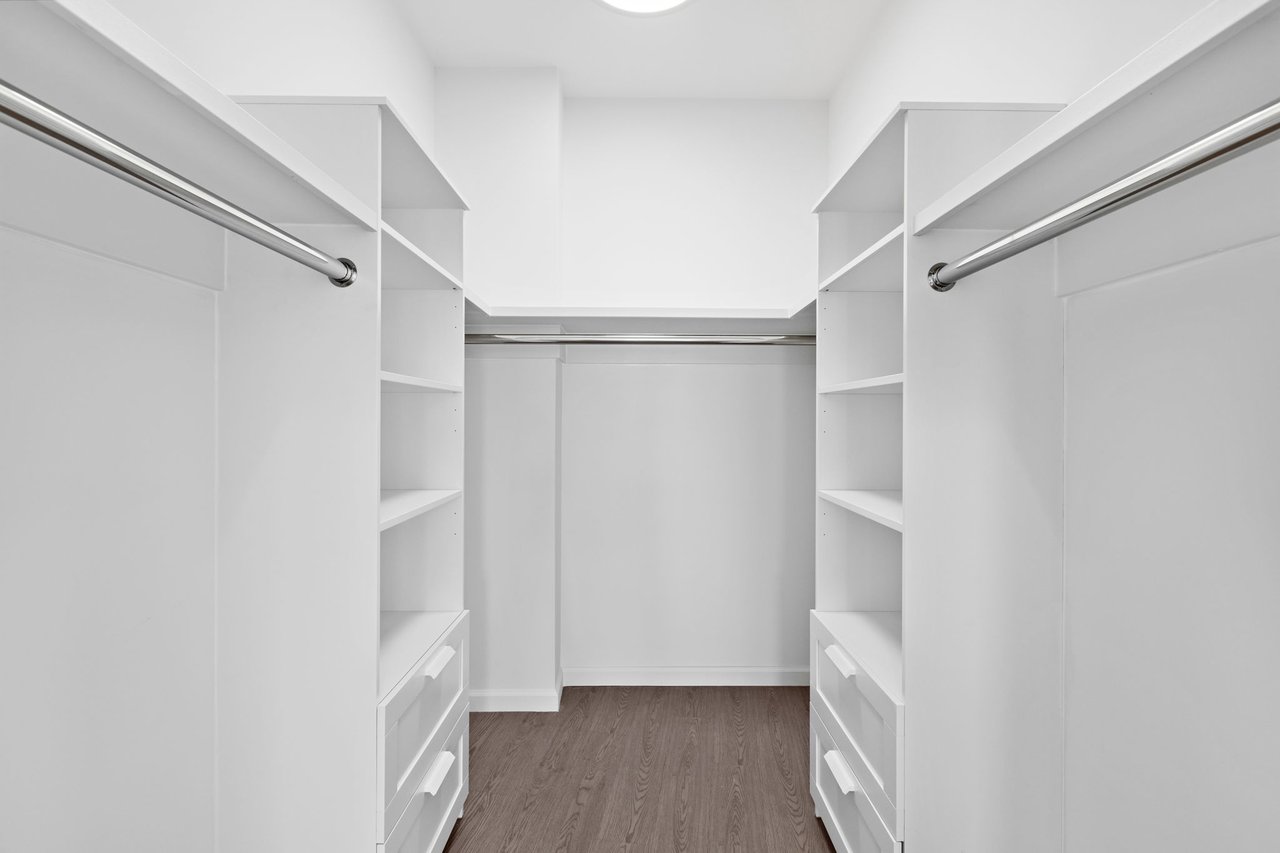 OTTO 4 BEDROOMS | 5 BATHROOMS