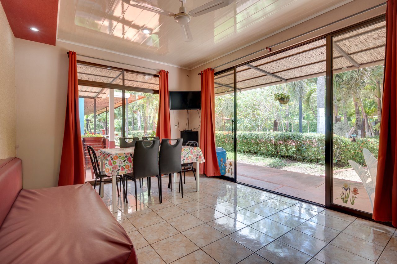 Tamarit House | Spacious Tropical Retreat in Villareal, Costa Rica