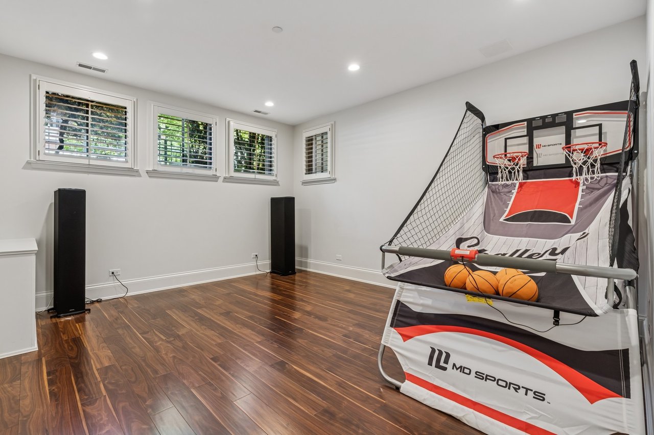 629 W. Schubert Avenue, Lincoln Park, Chicago 