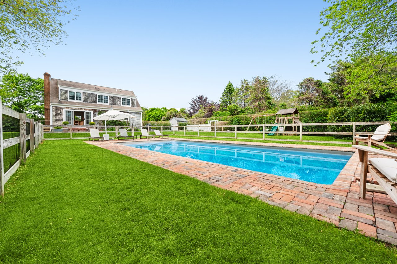 11 Sawasett Avenue