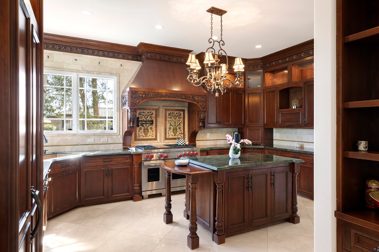 14 San Rafael Place