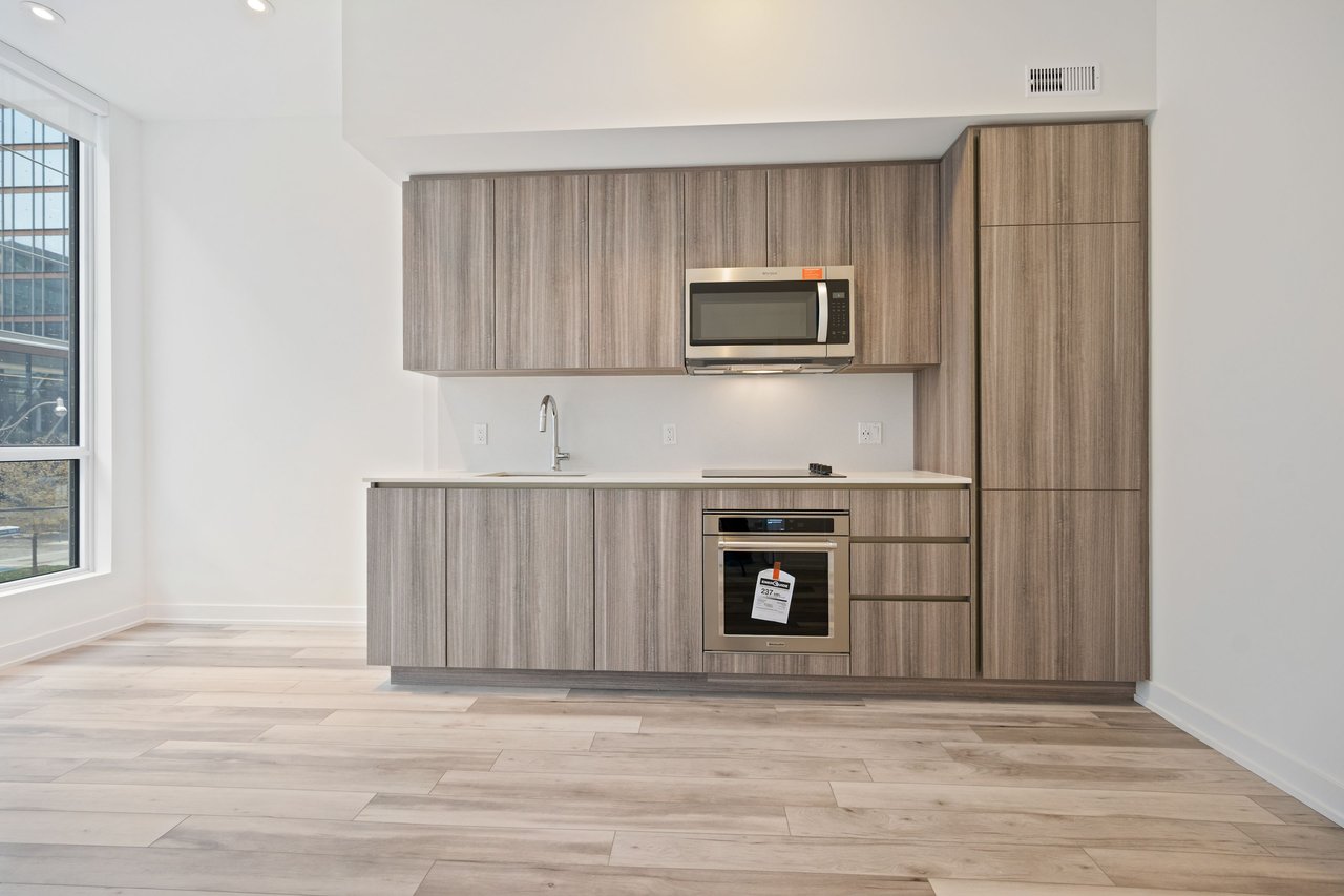 15 Richardson Street Unit: 204