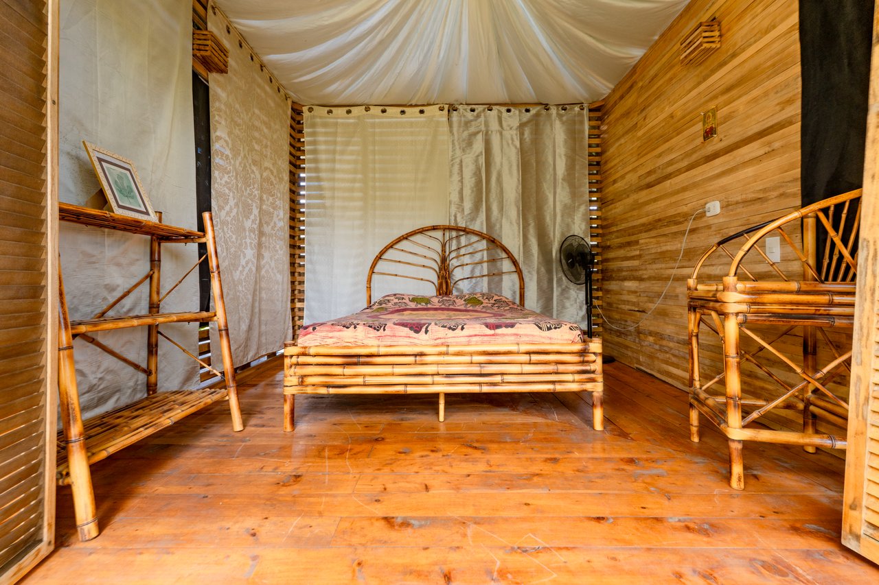 4 Bedroom 2 Bathroom Uvita Home