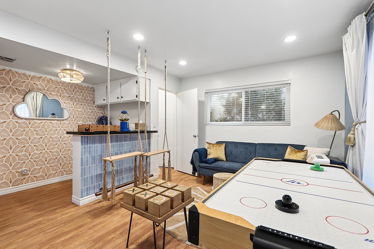 323 28th Street