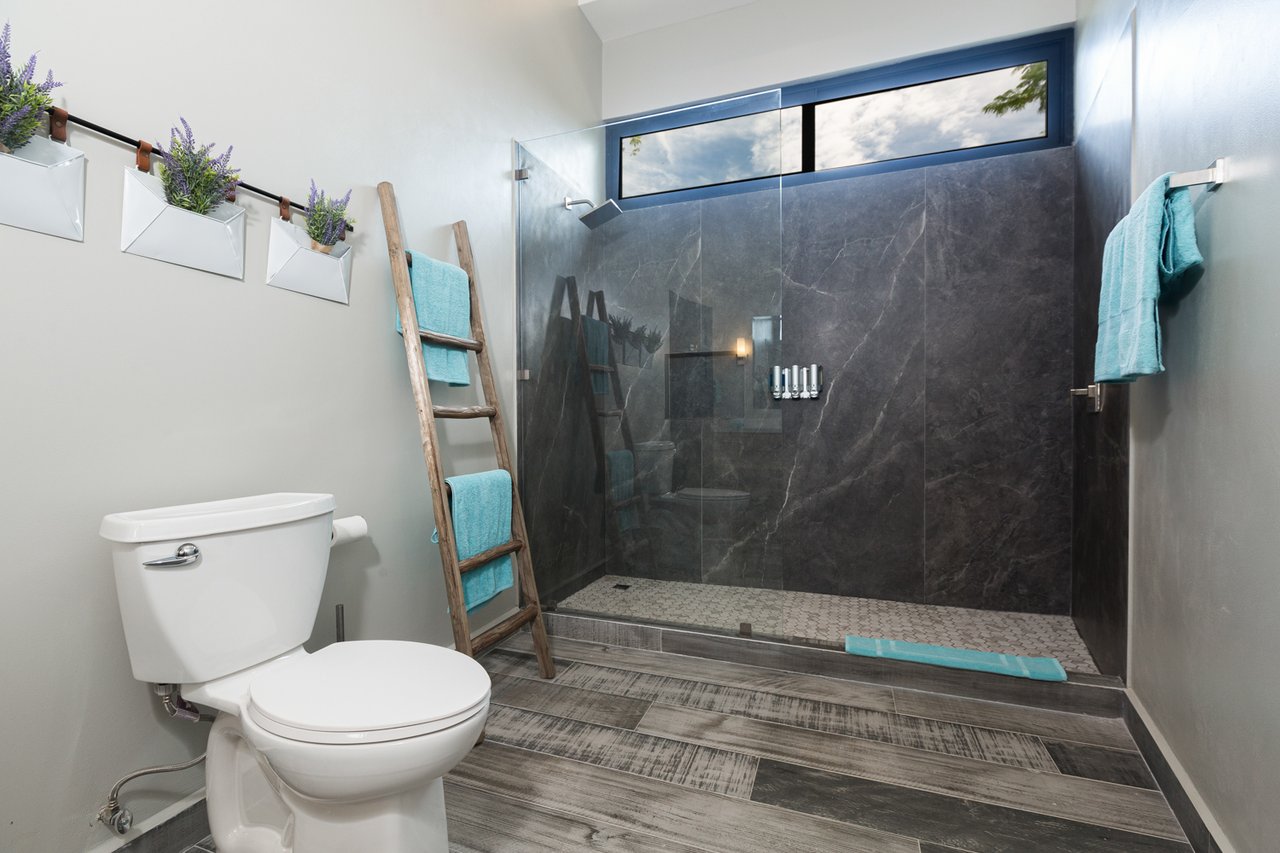 Casa Giving Tree | Modern 5-Bed Luxury Home with Beach Access in Tamarindo, Costa Rica