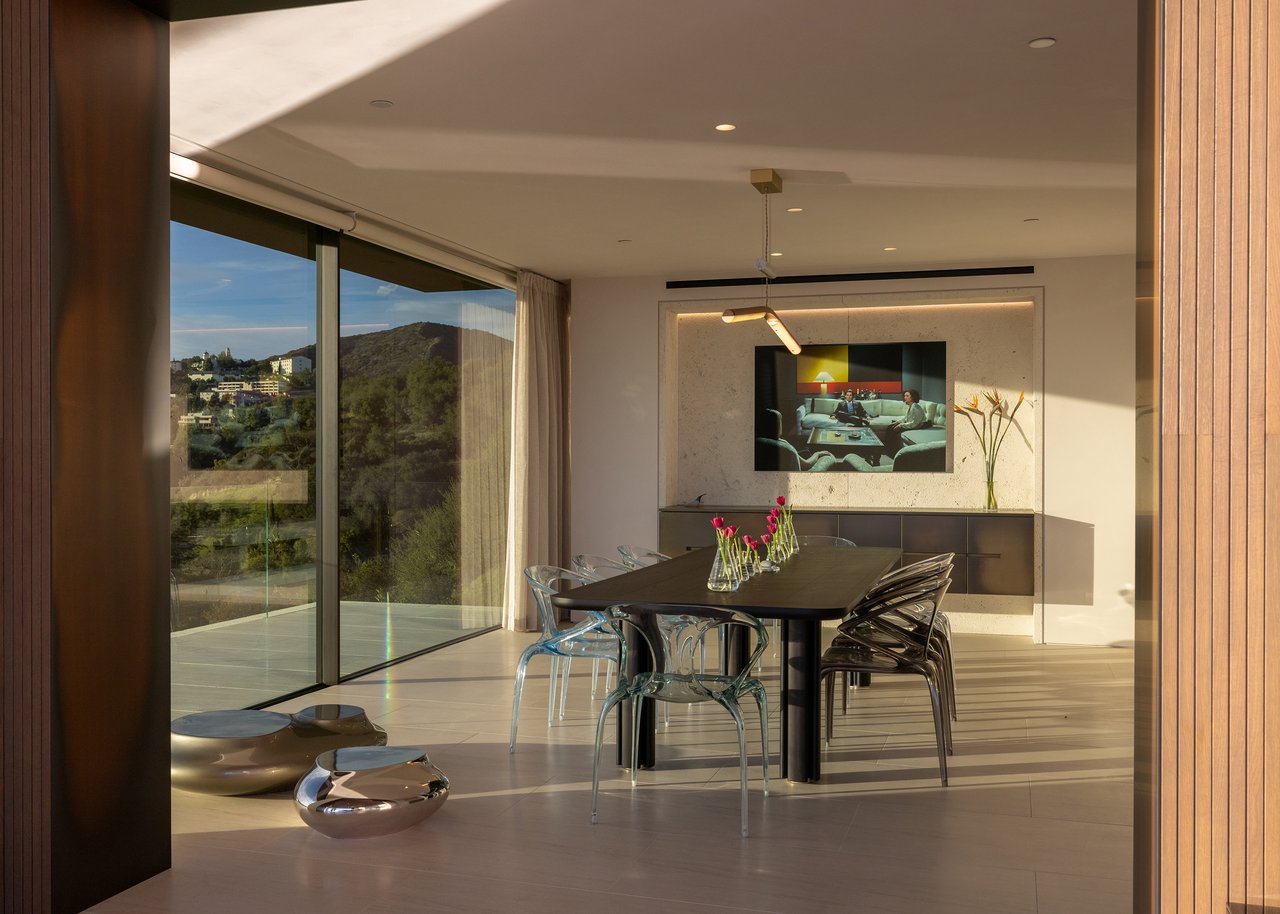 684 Firth Ave, Brentwood