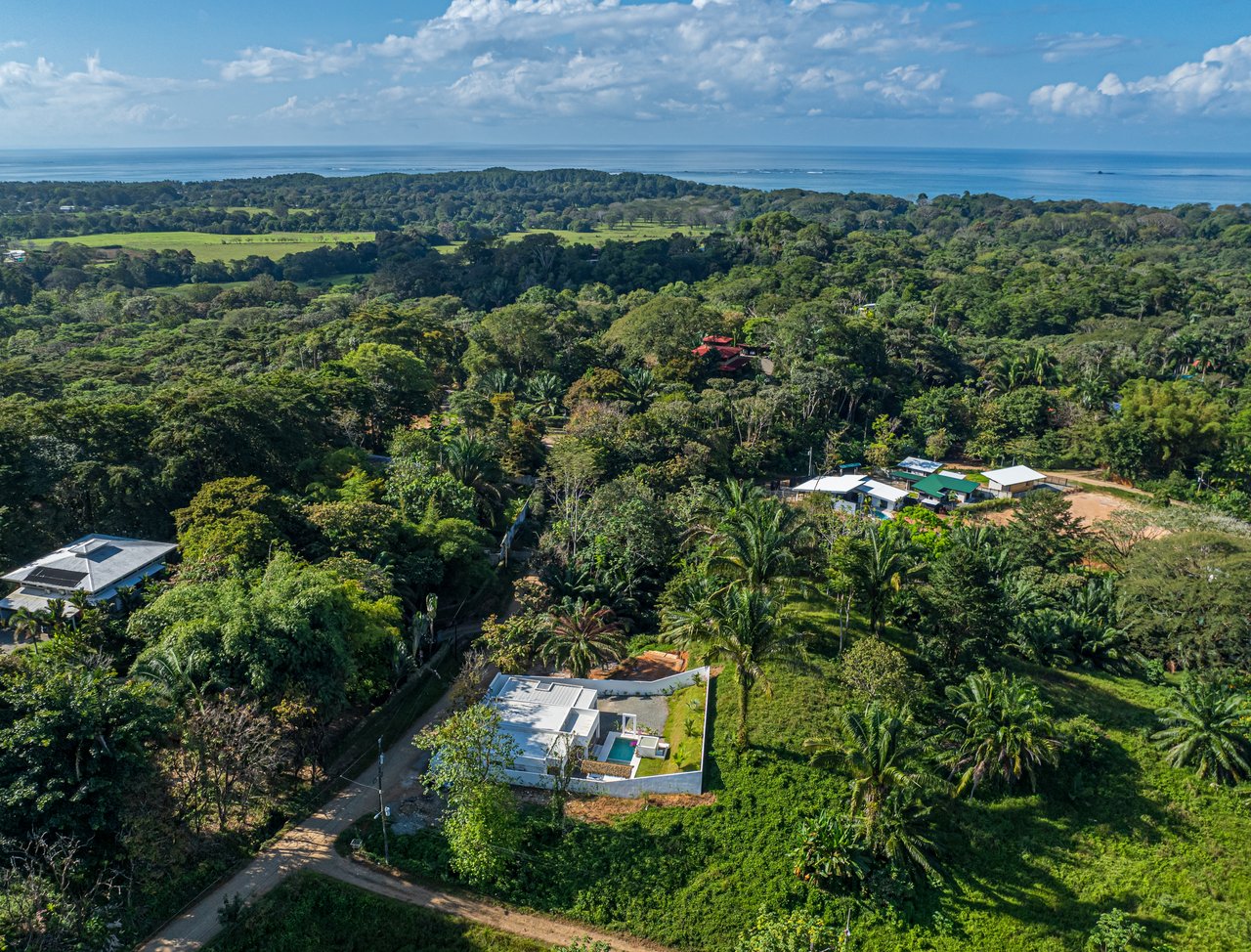 Villa Pacífica – Elegancia, Privacidad y Confort en Uvita  