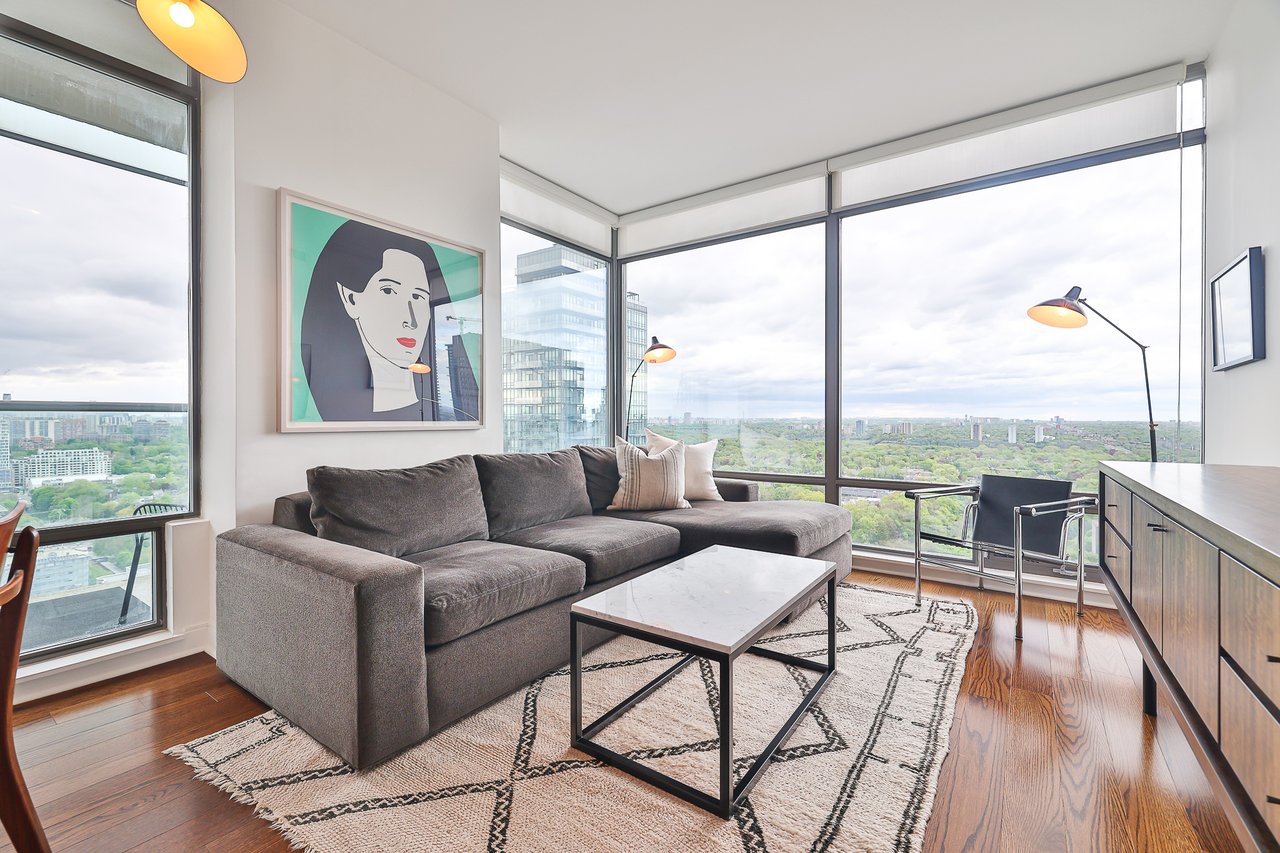 SOLD: Luxury Living