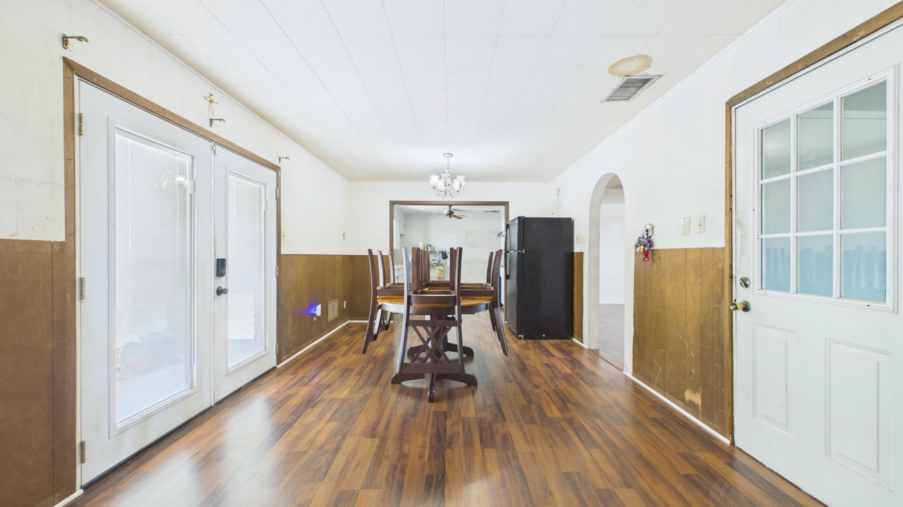 1015 W Normandy Dr