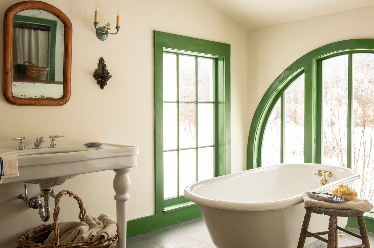 2884 West Glenville Road, West Charlton