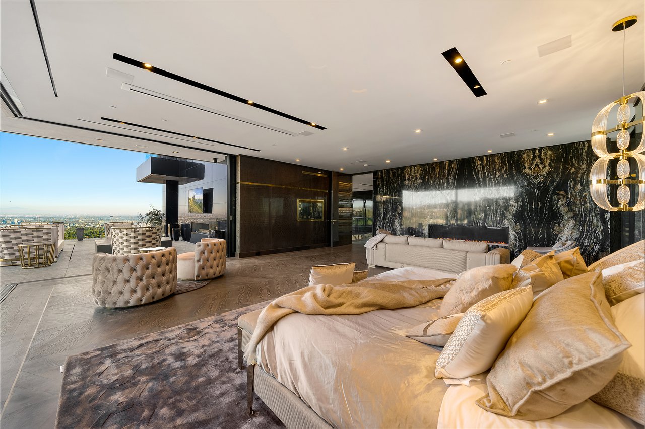 1200 Bel Air Road